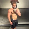 Suche einen einfühlsamen und gehorsamen