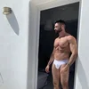 Ich bin ein junger schlanker Typ der